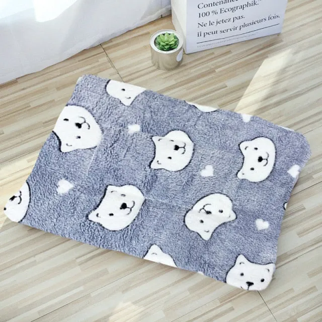 Breathable Cat Bed Square Pet Mat Coral Fleece Bed Comfortable Pet Nest