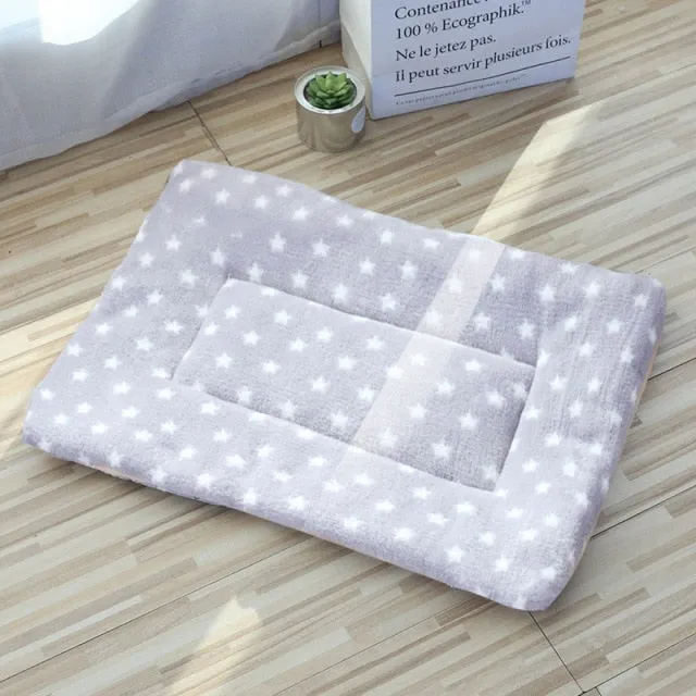 Breathable Cat Bed Square Pet Mat Coral Fleece Bed Comfortable Pet Nest