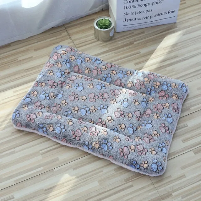 Breathable Cat Bed Square Pet Mat Coral Fleece Bed Comfortable Pet Nest