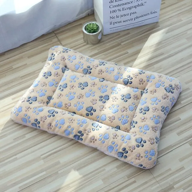 Breathable Cat Bed Square Pet Mat Coral Fleece Bed Comfortable Pet Nest