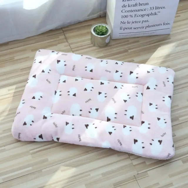 Breathable Cat Bed Square Pet Mat Coral Fleece Bed Comfortable Pet Nest