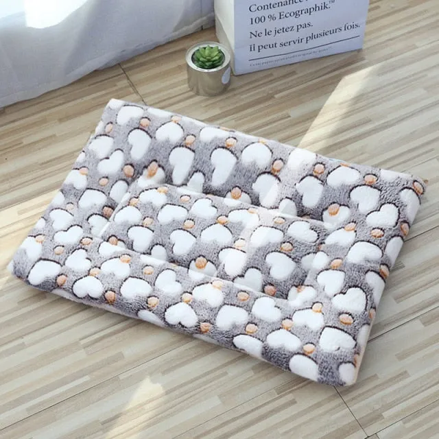Breathable Cat Bed Square Pet Mat Coral Fleece Bed Comfortable Pet Nest