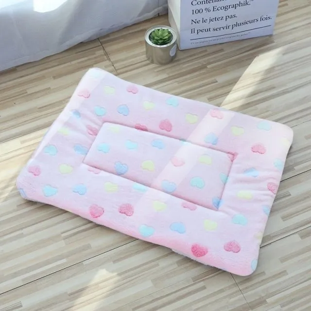 Breathable Cat Bed Square Pet Mat Coral Fleece Bed Comfortable Pet Nest