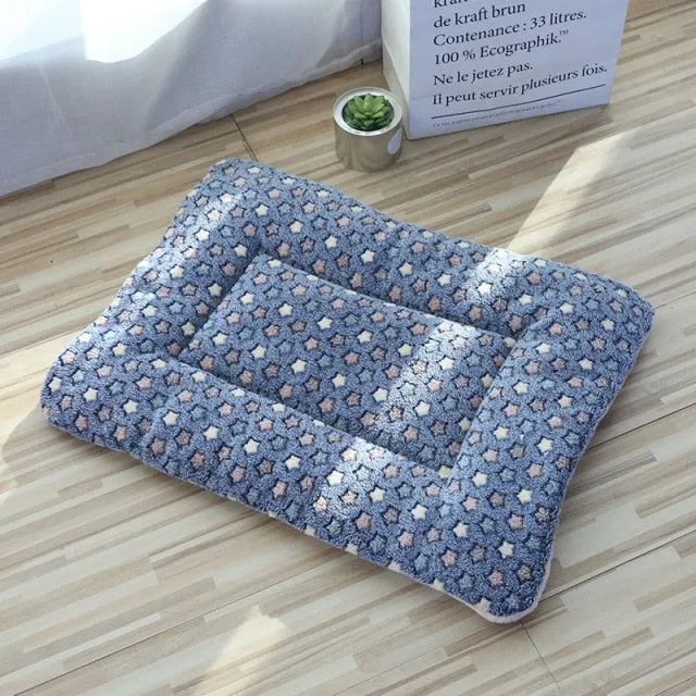 Breathable Cat Bed Square Pet Mat Coral Fleece Bed Comfortable Pet Nest