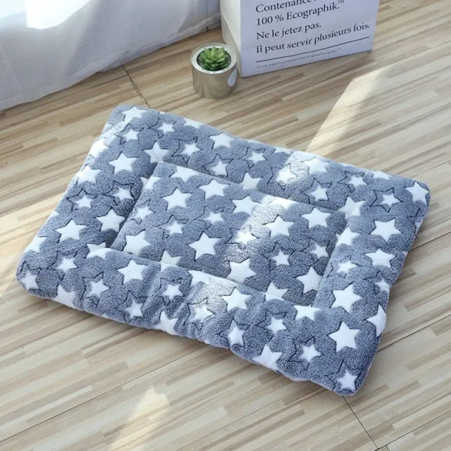 Breathable Cat Bed Square Pet Mat Coral Fleece Bed Comfortable Pet Nest